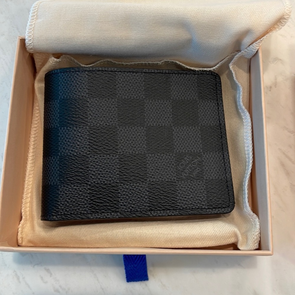 Louis Vuitton Slender Wallet in Damier Graphite Canvas